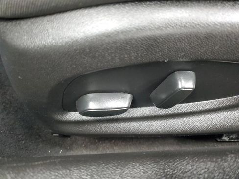 Used 2019 Chevrolet Camaro LT image 13