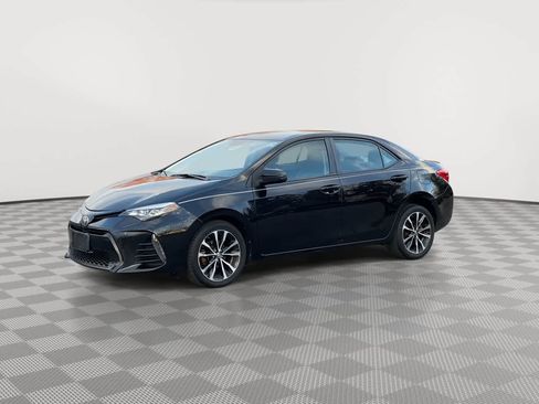 Used 2017 Toyota Corolla SE image 4