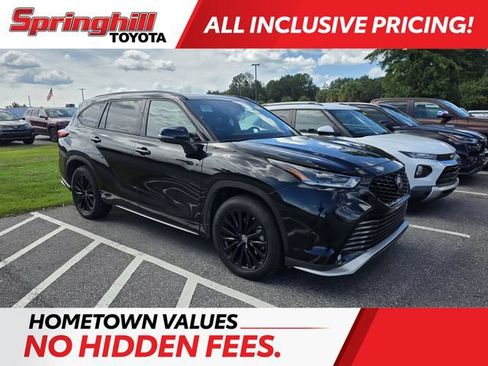 Used 2023 Toyota Highlander XSE FWD image 1