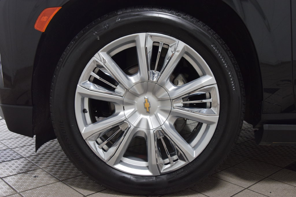 Used 2023 Chevrolet Tahoe High Country AWD/4WD image 28