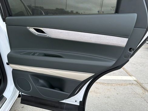 New 2026 Genesis GV80 2.5T Select image 16