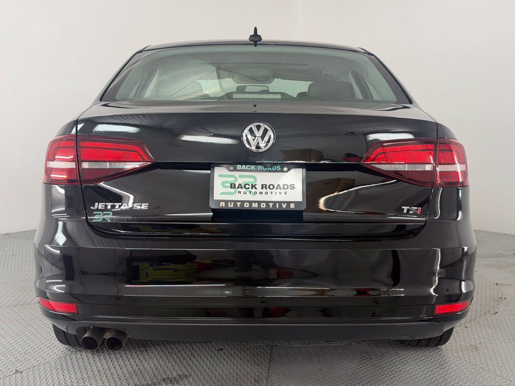Used 2017 Volkswagen Jetta SE FWD image 7
