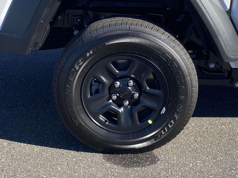 New 2026 Jeep Gladiator Sport image 8