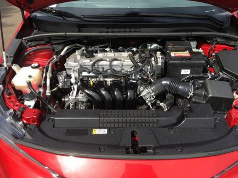 Used 2021 Toyota Corolla LE FWD image 12