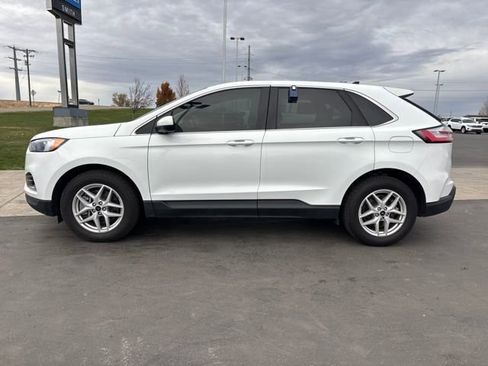 Used 2023 Ford Edge SEL image 6