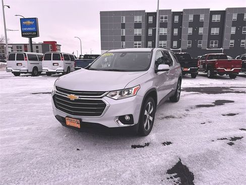 Used 2020 Chevrolet Traverse LT w/ LT Premium Package image 1