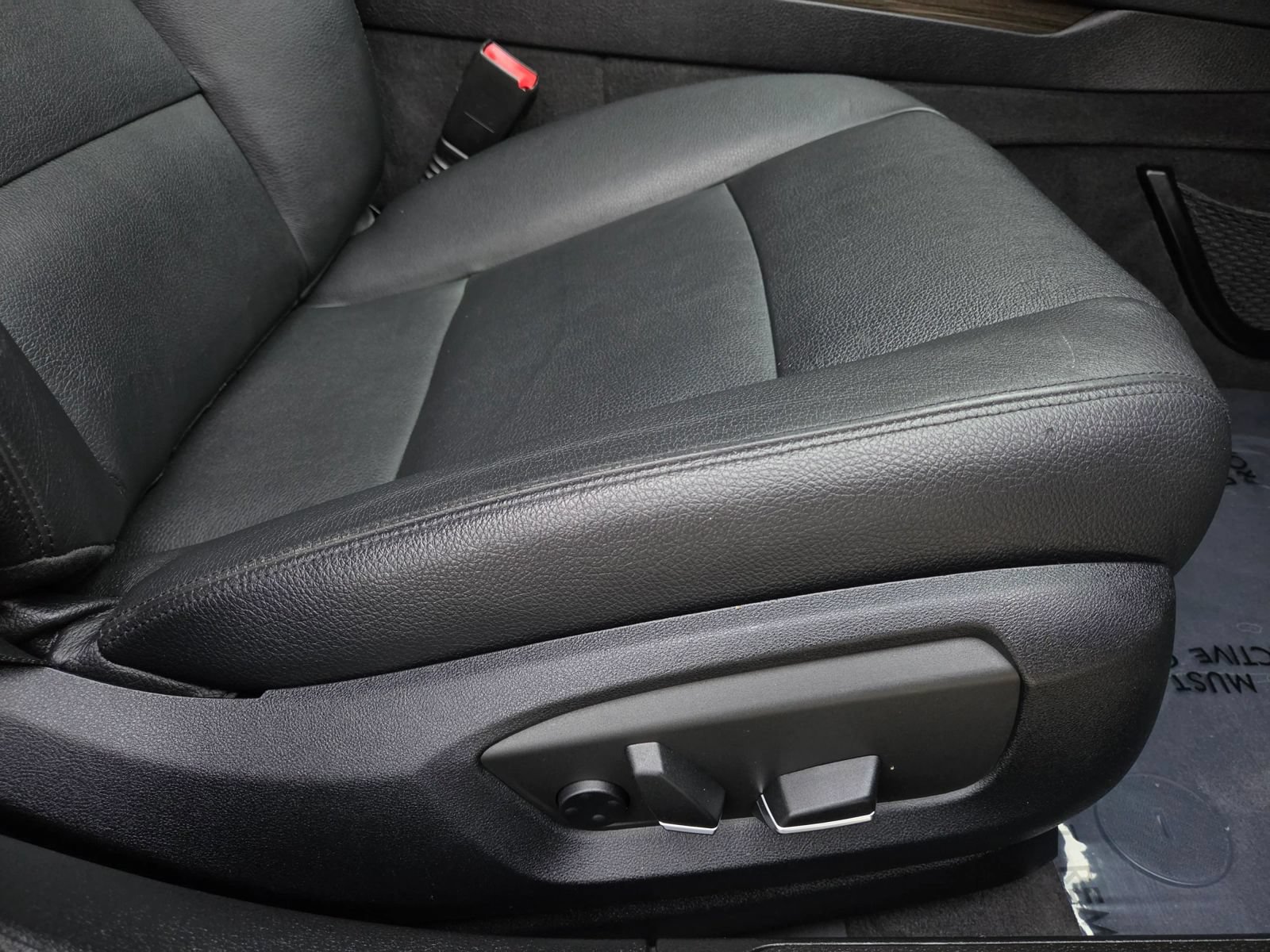 Used 2015 BMW 740Li RWD image 24