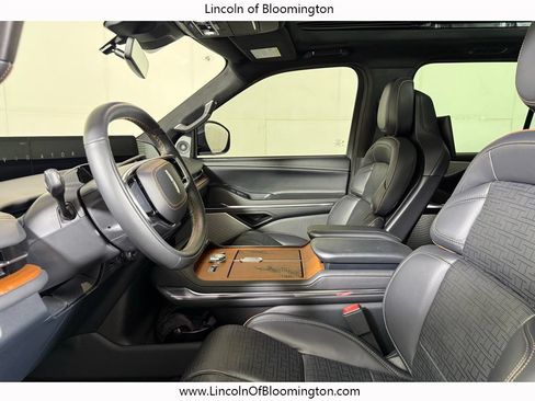 Used 2025 Lincoln Navigator Black Label AWD/4WD image 13