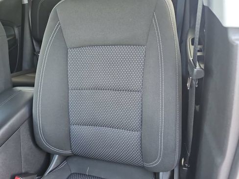 Used 2024 GMC Terrain SLE AWD/4WD image 14