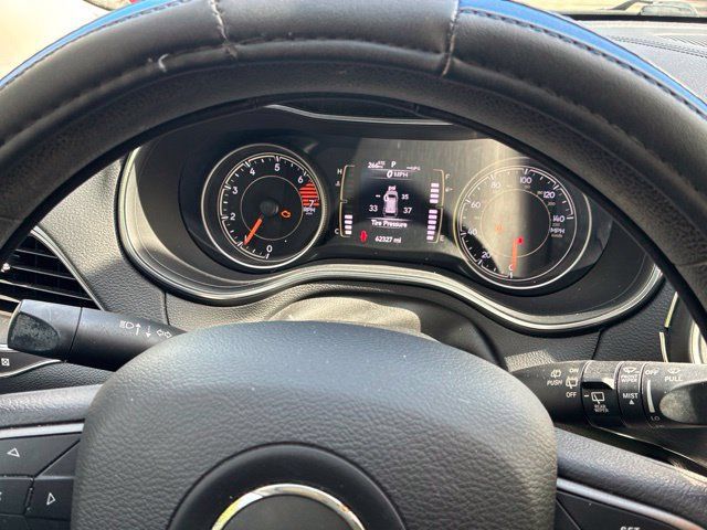Used 2020 Jeep Cherokee Latitude FWD image 9