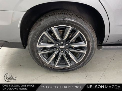 Used 2021 Cadillac Escalade Sport Platinum image 13