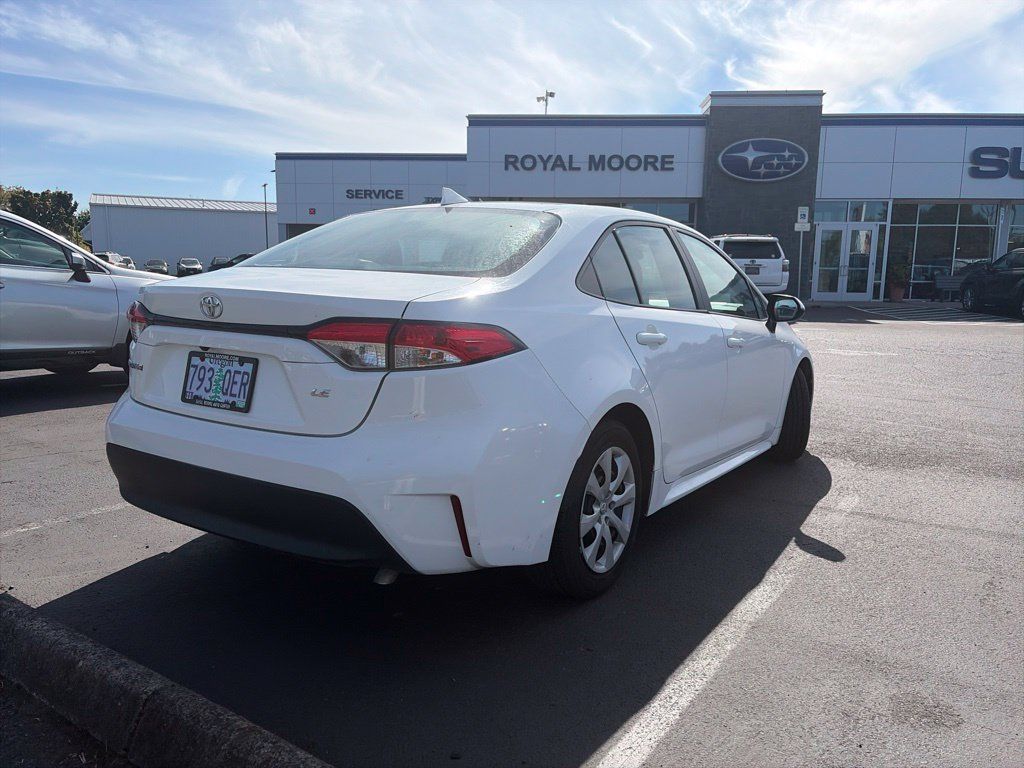 Used 2023 Toyota Corolla LE FWD image 7