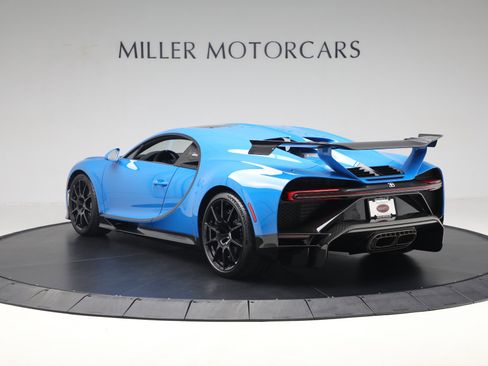 Used 2021 Bugatti Chiron Pur Sport image 5