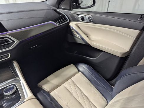 Used 2021 BMW X6 sDrive40i w/ Executive Package image 8