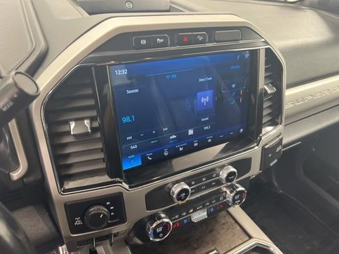 Used 2022 Ford F250 Lariat image 21