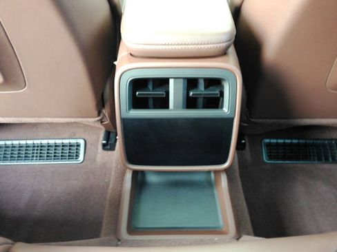 Used 2023 Porsche Taycan 4S w/ Performance Package image 32