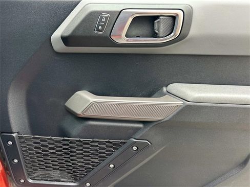 Certified 2023 Ford Bronco Black Diamond image 26