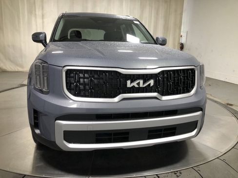 New 2025 Kia Telluride EX w/ EX Captain's Chair Package image 2