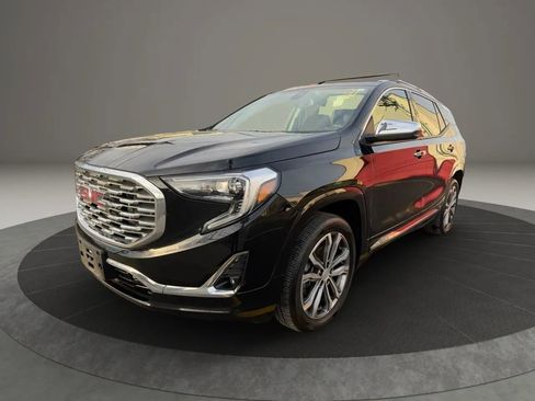 Used 2018 GMC Terrain Denali w/ Comfort Package image 1