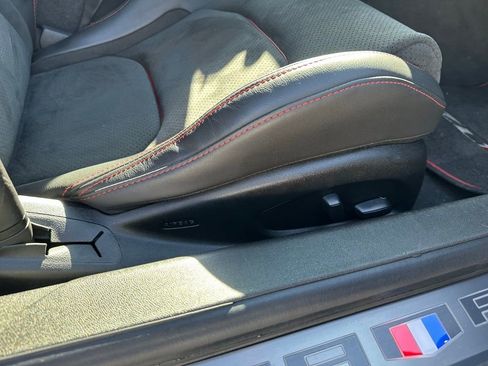 Used 2019 Chevrolet Camaro ZL1 image 21