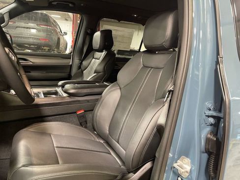 New 2026 Jeep Grand Wagoneer L Limited AWD/4WD image 11