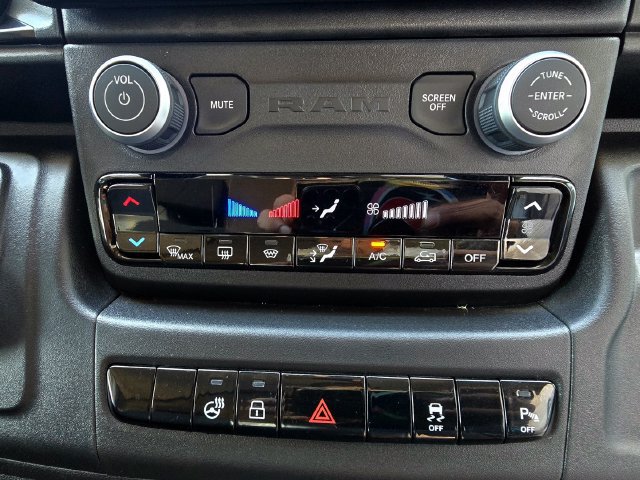 New 2025 RAM ProMaster 3500 FWD image 17