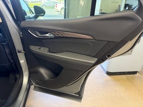 Used 2023 Buick Envision Avenir AWD/4WD image 27