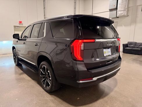 Used 2026 GMC Yukon Elevation AWD/4WD image 7