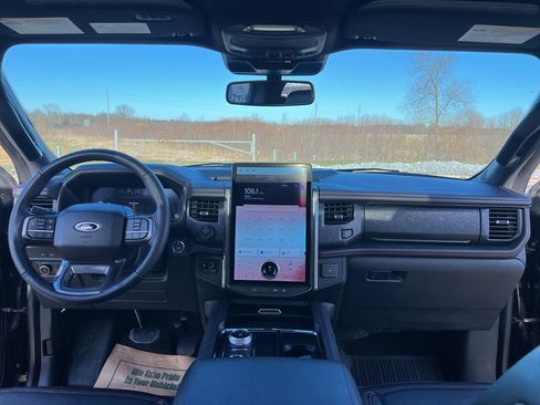 Used 2024 Ford Expedition Max Limited image 22