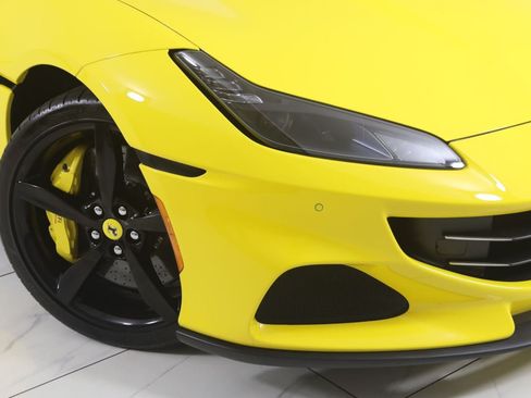Used 2022 Ferrari Portofino M RWD image 23