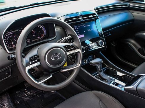 Used 2024 Hyundai Tucson SE image 15