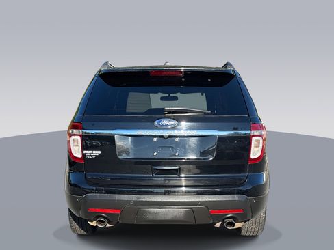 Used 2012 Ford Explorer XLT image 3