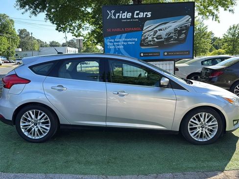 Used 2018 Ford Focus Titanium FWD image 8