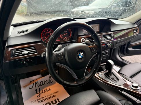 Used 2008 BMW 335xi Sedan image 9
