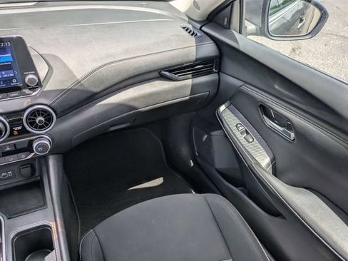 Used 2024 Nissan Sentra SV FWD image 17