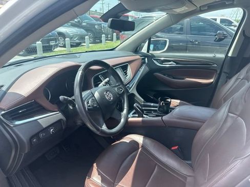 Used 2019 Buick Enclave Avenir w/ Avenir Technology Package FWD image 6