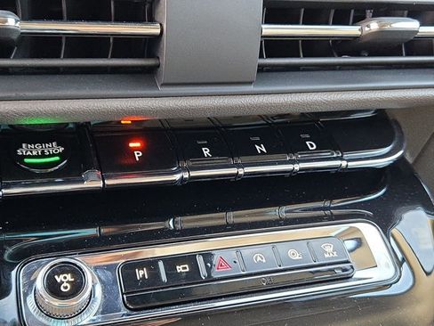 Used 2023 Lincoln Corsair FWD image 10