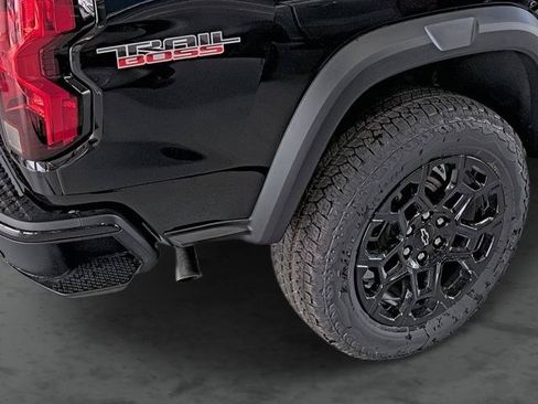 New 2026 Chevrolet Colorado Trail Boss AWD/4WD image 13