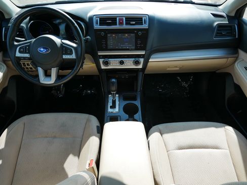 Used 2016 Subaru Outback 2.5i Premium AWD/4WD image 10