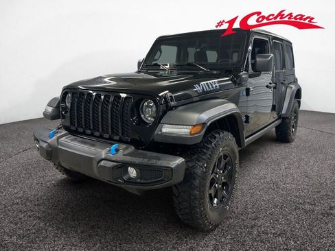 Used 2023 Jeep Wrangler Unlimited w/ Cold Weather Group AWD/4WD image 32