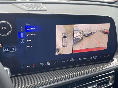 New 2026 Chevrolet Traverse High Country image 12