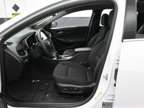 Used 2024 Chevrolet Malibu LT FWD image 11