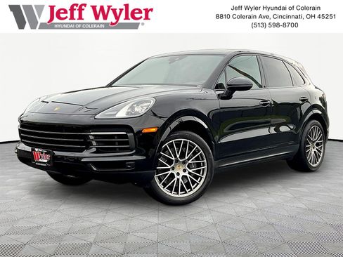 Used 2023 Porsche Cayenne Platinum Edition AWD/4WD image 1