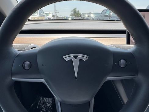 Used 2024 Tesla Model Y Performance AWD/4WD image 20