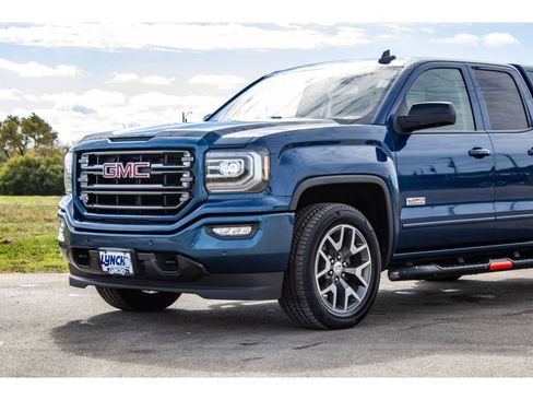 Used 2018 GMC Sierra 1500 SLT image 15