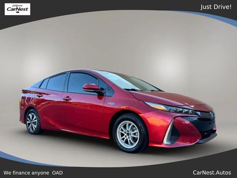 Used 2018 Toyota Prius Prime Premium FWD image 1