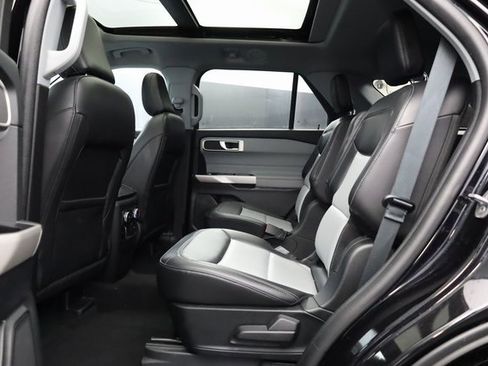 Used 2023 Ford Explorer XLT w/ Equipment Group 202A image 22