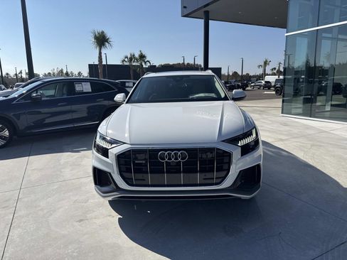 Used 2023 Audi Q8 Premium Plus image 8