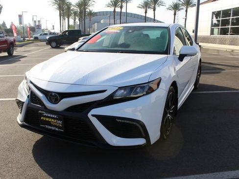 Certified 2023 Toyota Camry SE FWD image 4