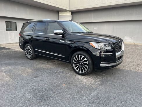 Used 2023 Lincoln Navigator Black Label image 1